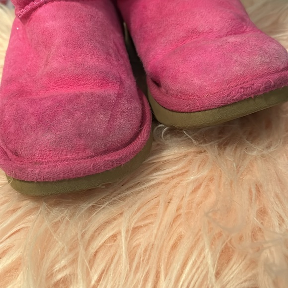 Hot Pink Girls Uggs Size 1 - Picture 3 of 4